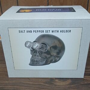 Skull Eyes Stoneware Salt and Pepper Set

cracker barrel exclusive